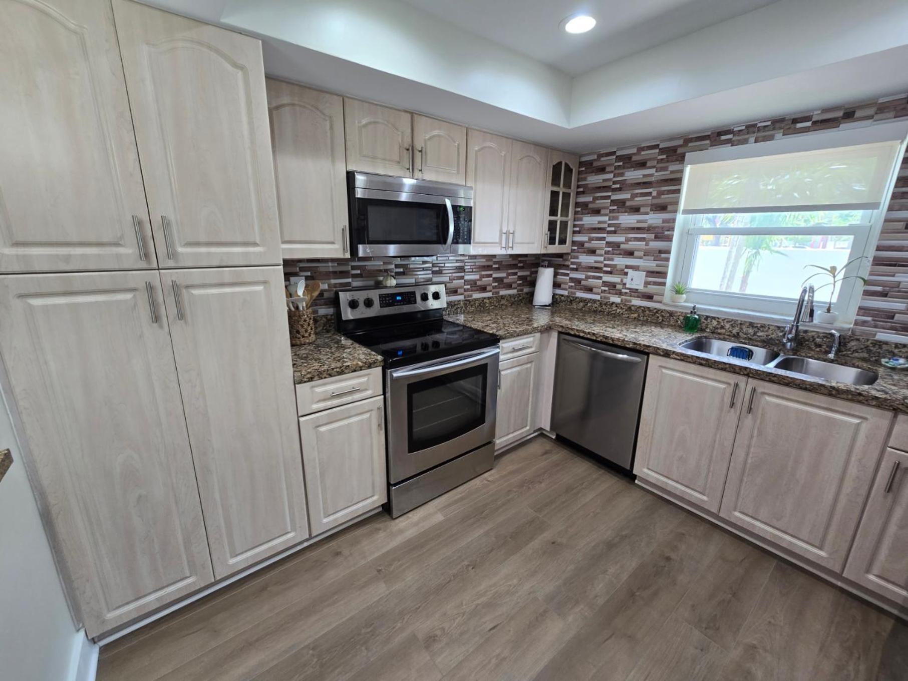 Apartamento Luxurious & Spacious Townhouse In Prime Location *